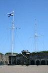 596.jpg